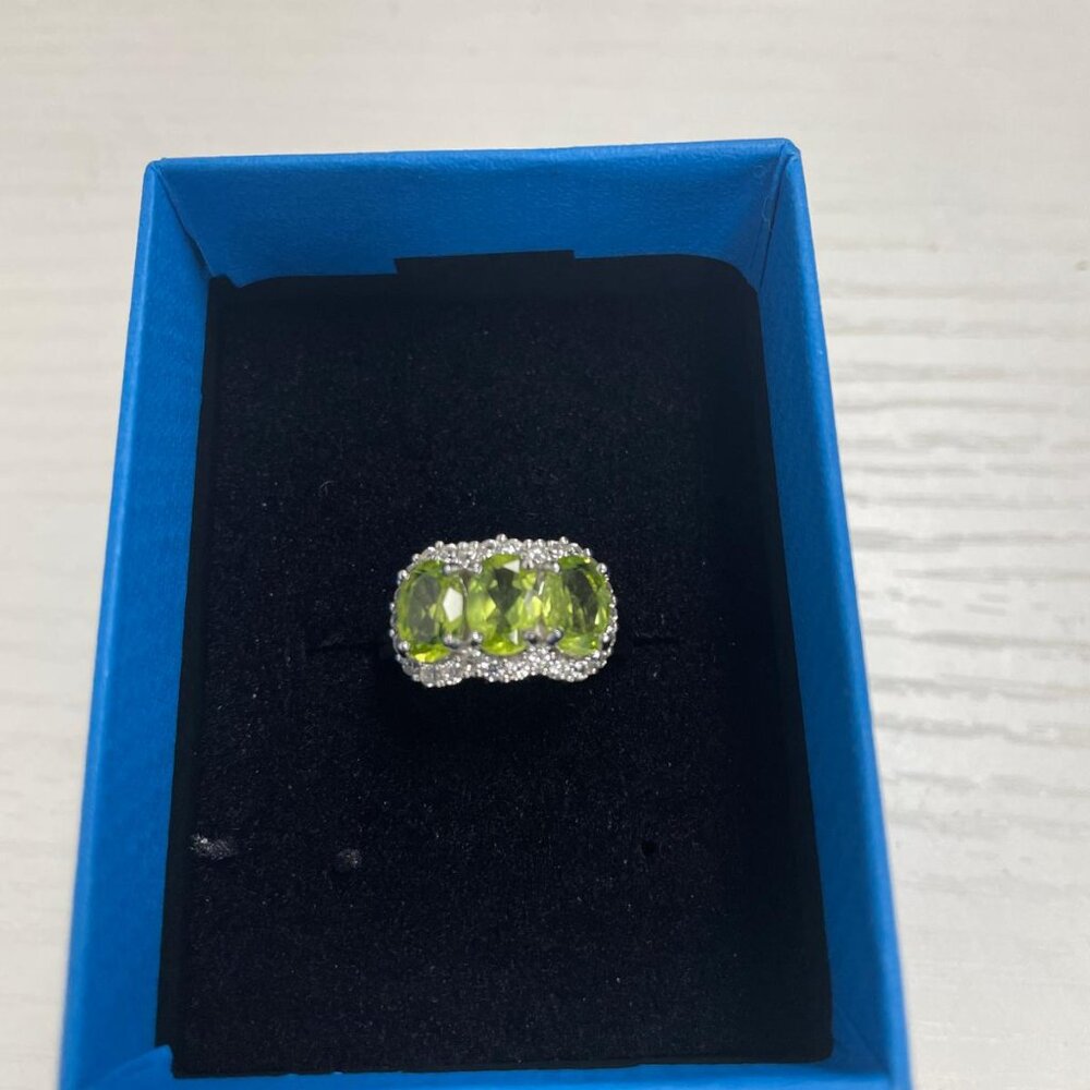 NIB - JTV STK173 Green Peridot Rhodium Over Sterling Silver Ring 2.49ctw - Sz 6 - Picture 5 of 9